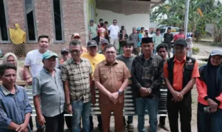 Bupati Daeng Manye Kunjungi Warga Korban Puting Beliung di Sawakong