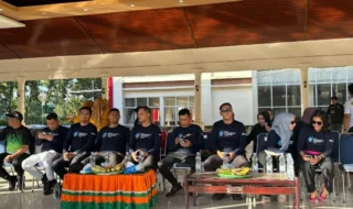 PECAH! Dandim Takalar Pimpin 1.000 Guru Banjiri Alun-Alun di Hardiknas ke-67