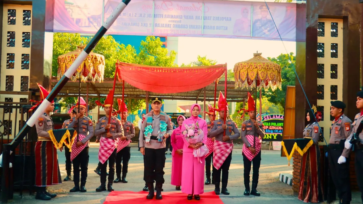 AKBP Ginanjar Fitriadi Resmi Nahkodai Polres Takalar, Estafet Kepemimpinan Berlangsung Khidmat