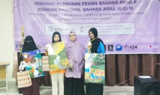 Nur Bintang Qurahmi Harumkan Nama Takalar, Dua Kali Raih Juara II Kaligrafi Tingkat Nasional