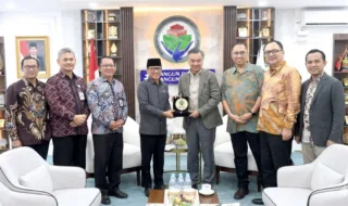Mendes Yandri Apresiasi Pemberdayaan Petani Kopi Lokal